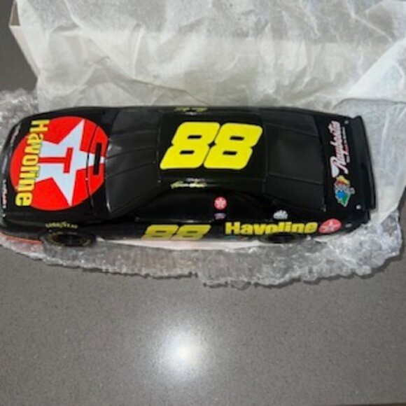 Ernie Irvan #88 Texaco Havoline 1995 NASCAR 1:24 Diecast Platinum Series - Picture 6 of 16